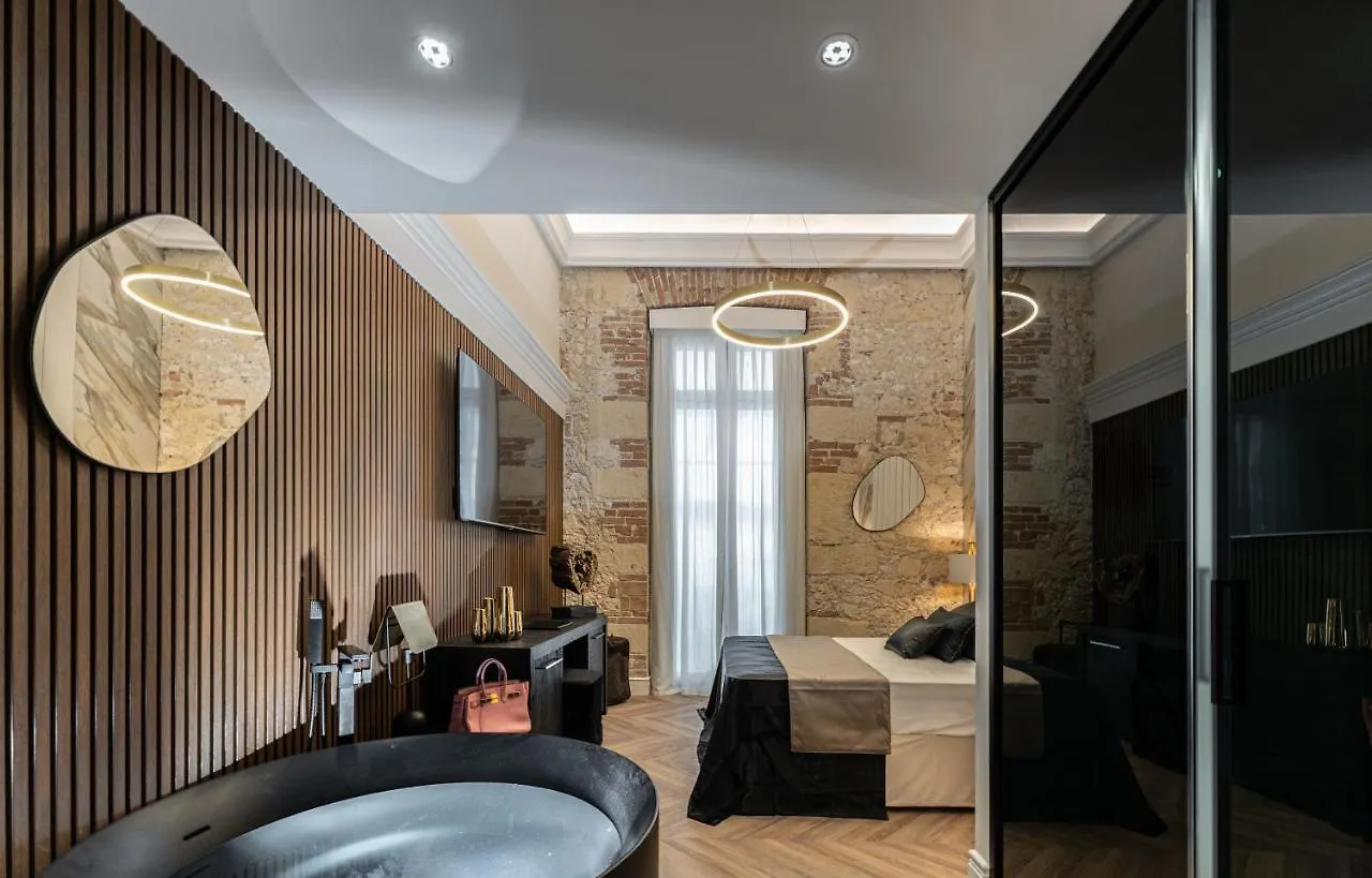 Nero Luxury Suites Cagliari 0*,