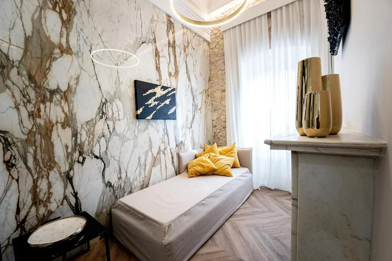 Nero Luxury Suites Cagliari 0*,